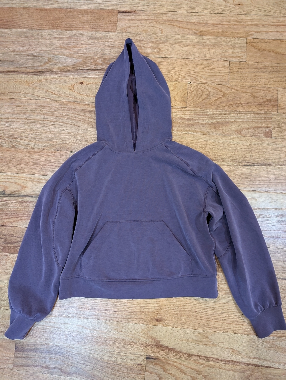 Lululemon Softstreme Cropped Hooded Sweatshirt Grape Thistle Size 6